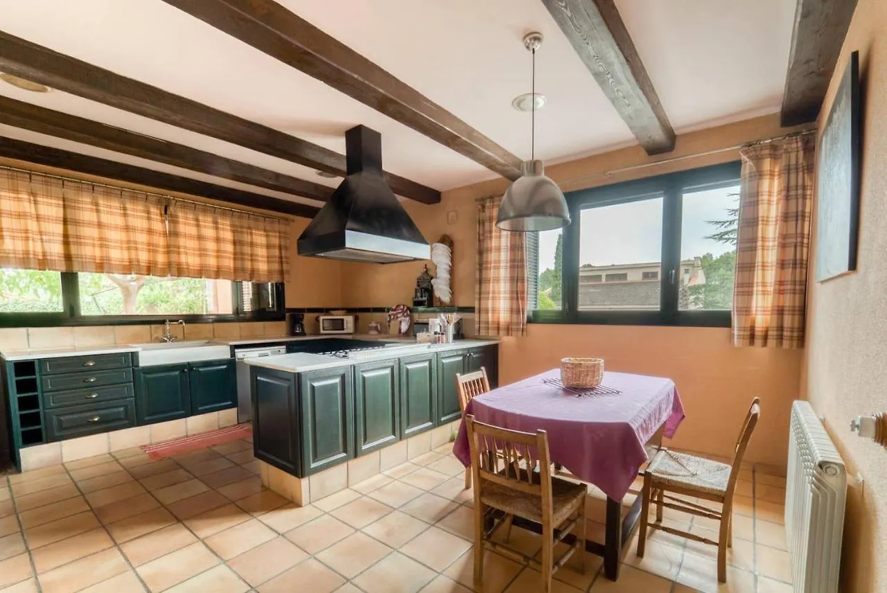 Gran Casa, 600M2, Jardin Con Piscina Y Barbacoa Hotel Collbato Villa